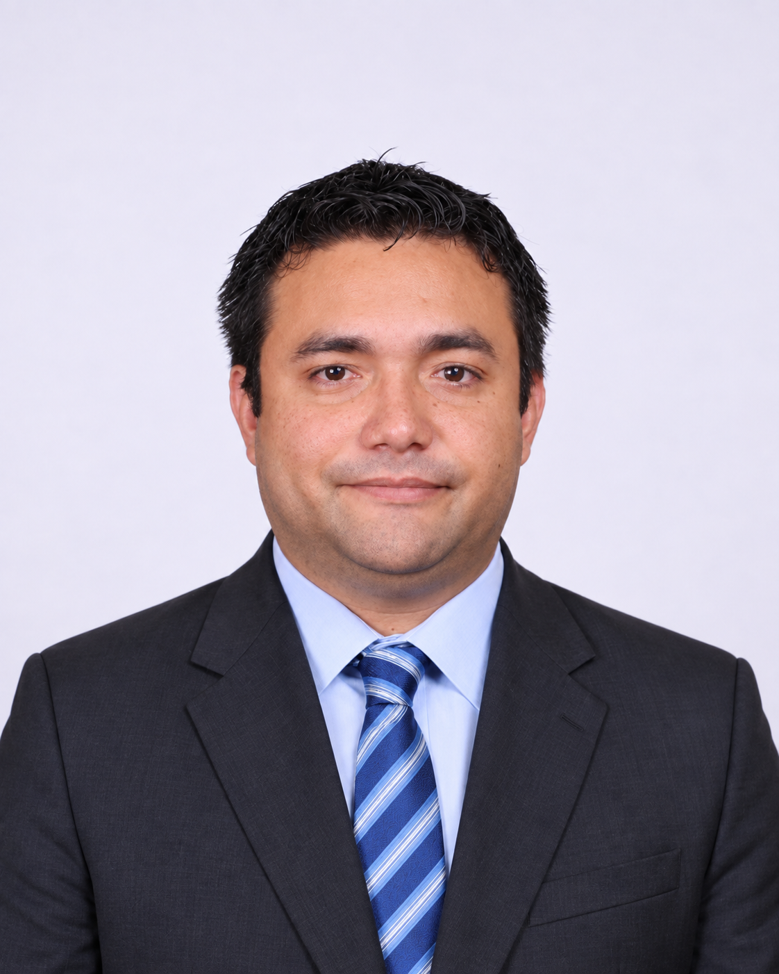 Dr. Luis Guadalupe Macías Trejo