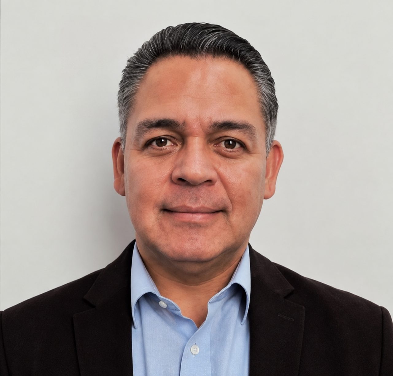 Dr. César Raúl Cárdenas